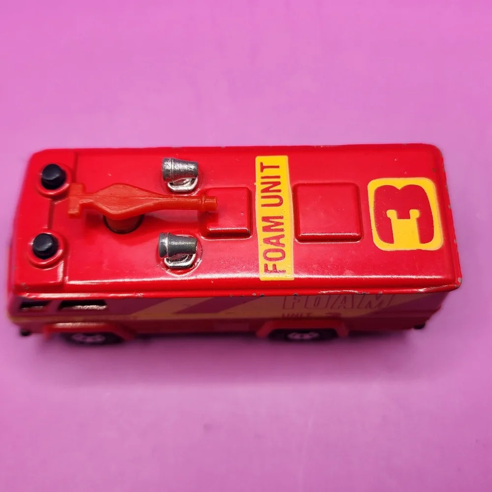 1980 Matchbox Command Van Metro Airport Foam Unit 3 Diecast Truck - Picture 3 of 5